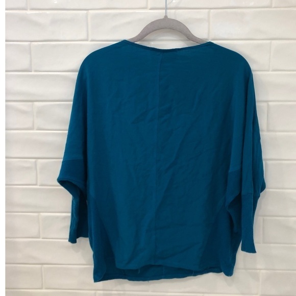 two BY VINCE CAMUTO Dolman Mixed Media Tee - Picture 4 of 8